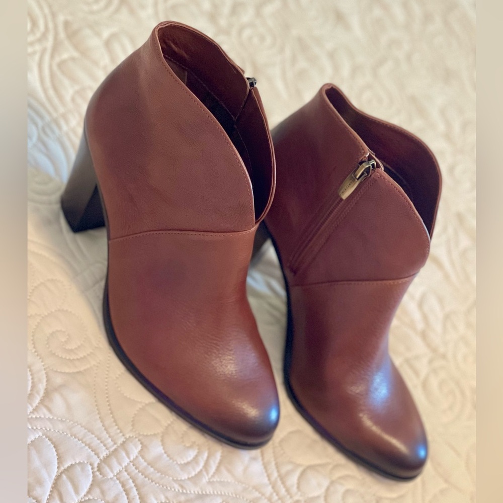 Vince Camuto Brown Heeled Boots